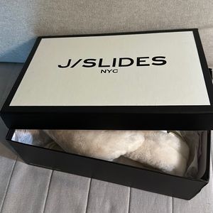 J/slides ivory size 6- brand new unwanted gift